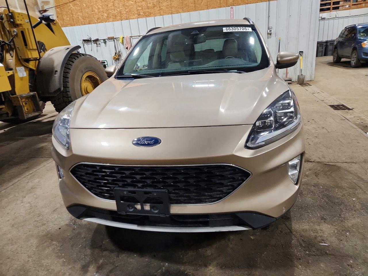 2020 Ford Escape Titanium - Image 5