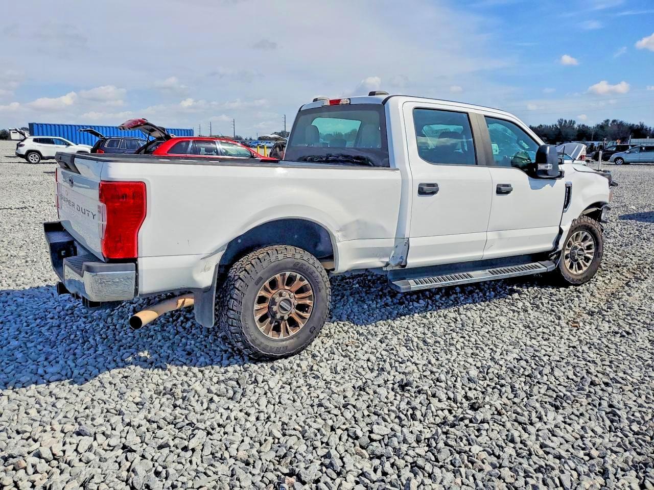 2020 Ford F250 Super Duty - Image 3