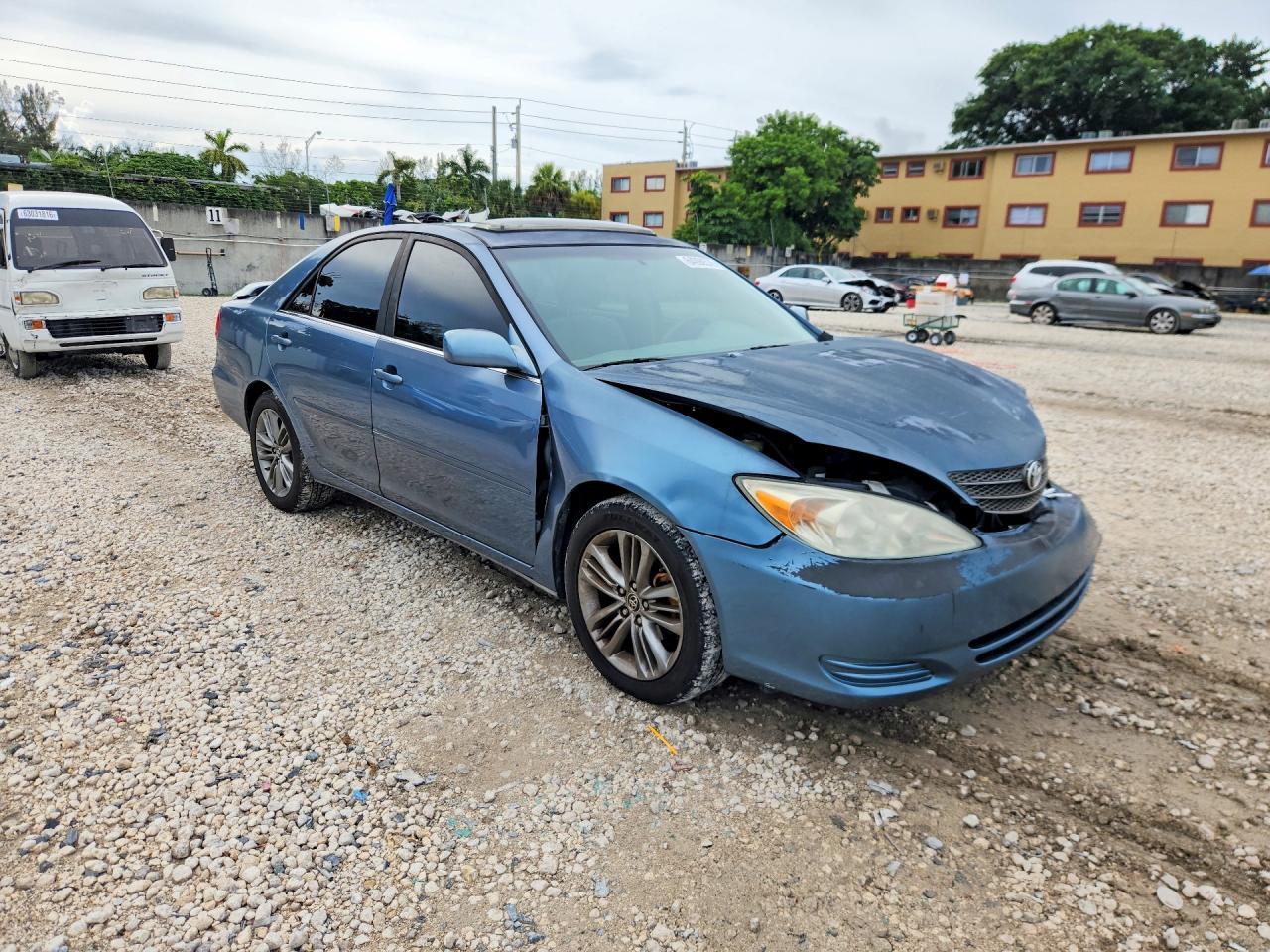 2003 Toyota Camry Le - Фото 4