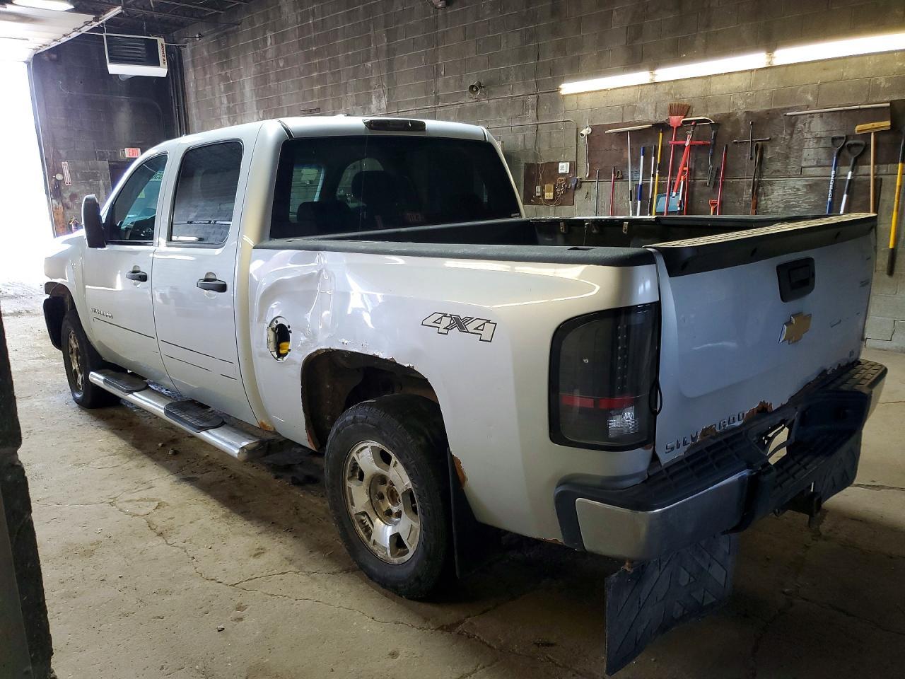 2013 Chevrolet Silverado C1500 Heavy Duty - Фото 2