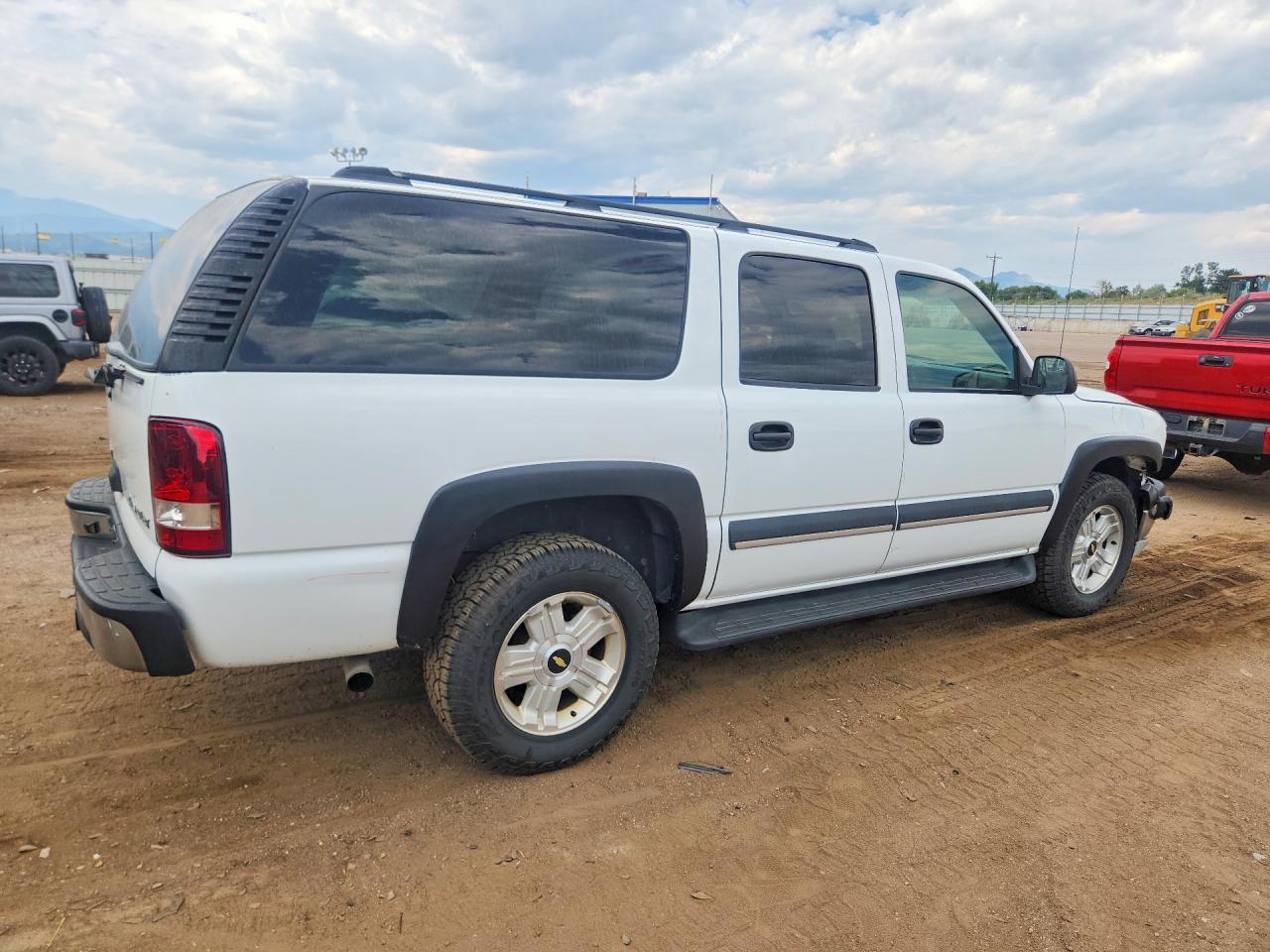 2003 Chevrolet Suburban K1500 - Фото 3