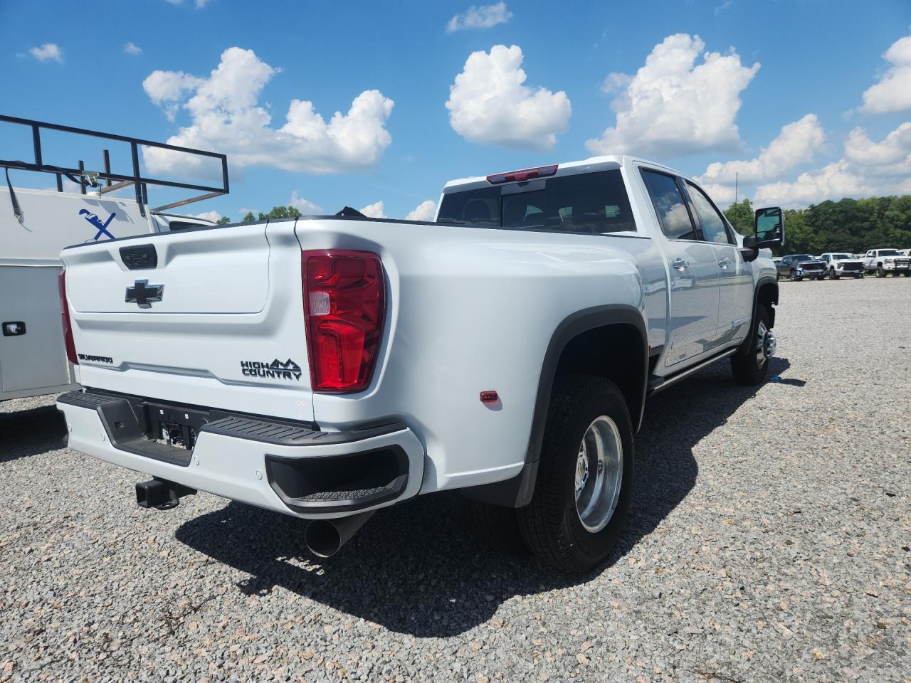 2026 Chevrolet Silverado K3500 High Country - Image 3