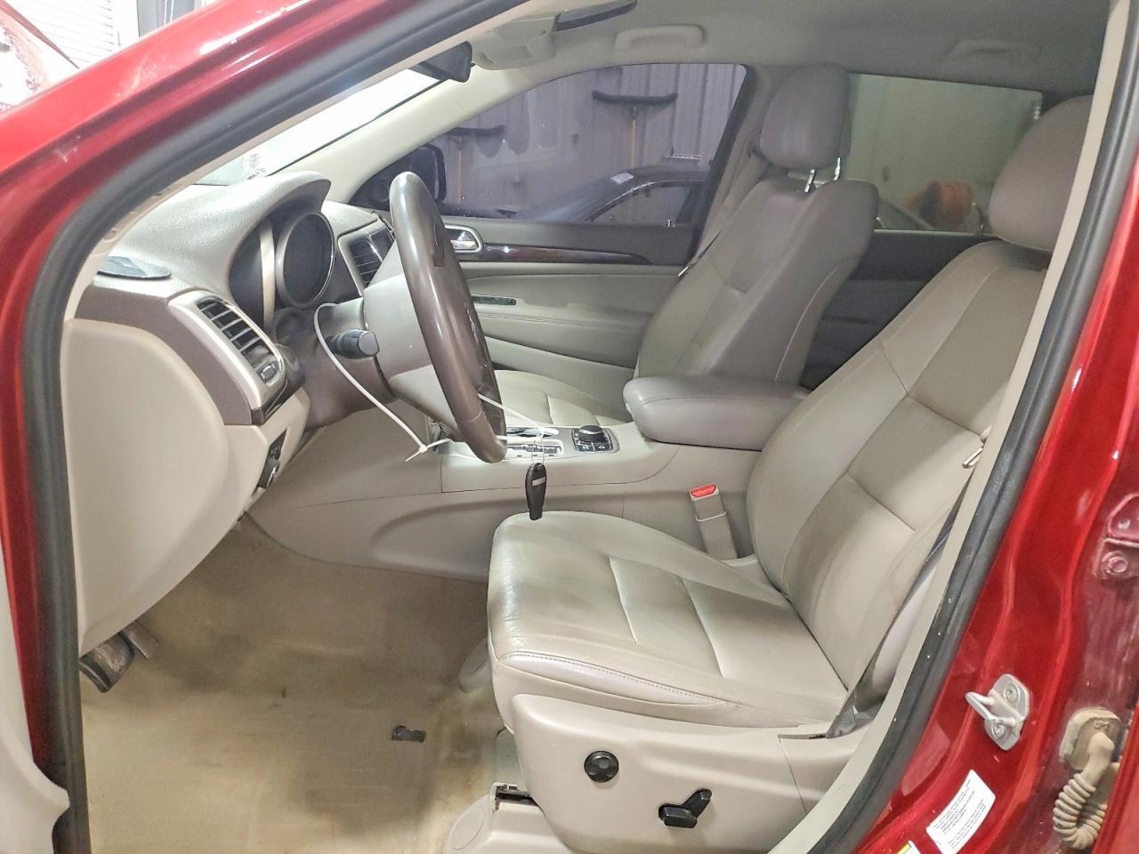 2012 Jeep Grand Cherokee Laredo - Image 7