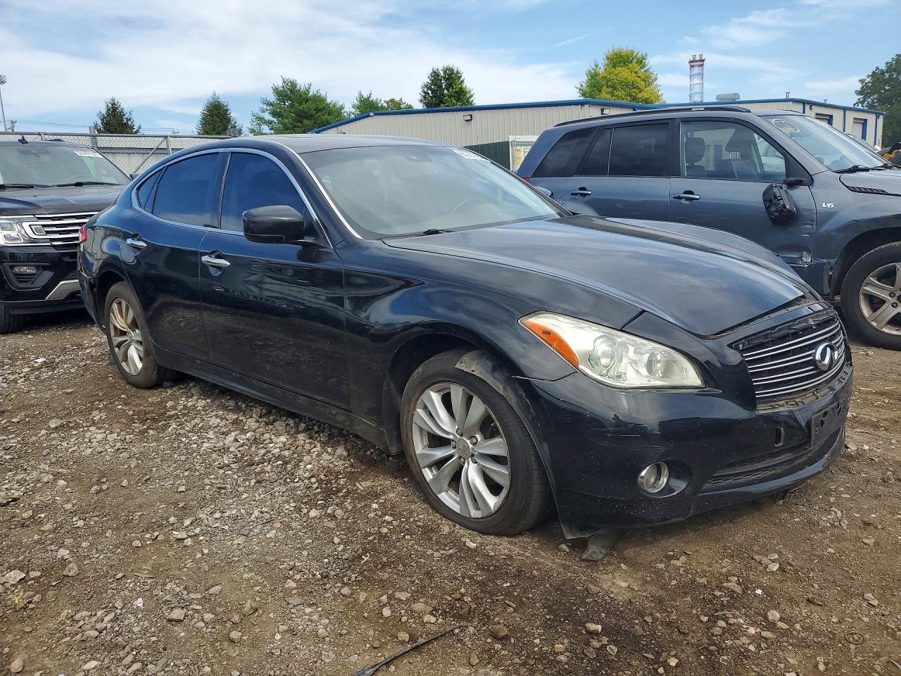 2011 Infiniti M37 X - Фото 4