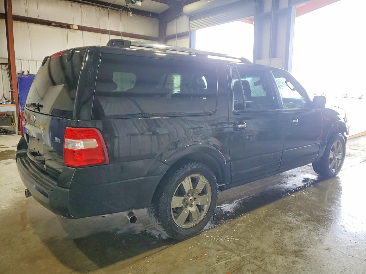 2010 Ford Expedition El Limited - Фото 3
