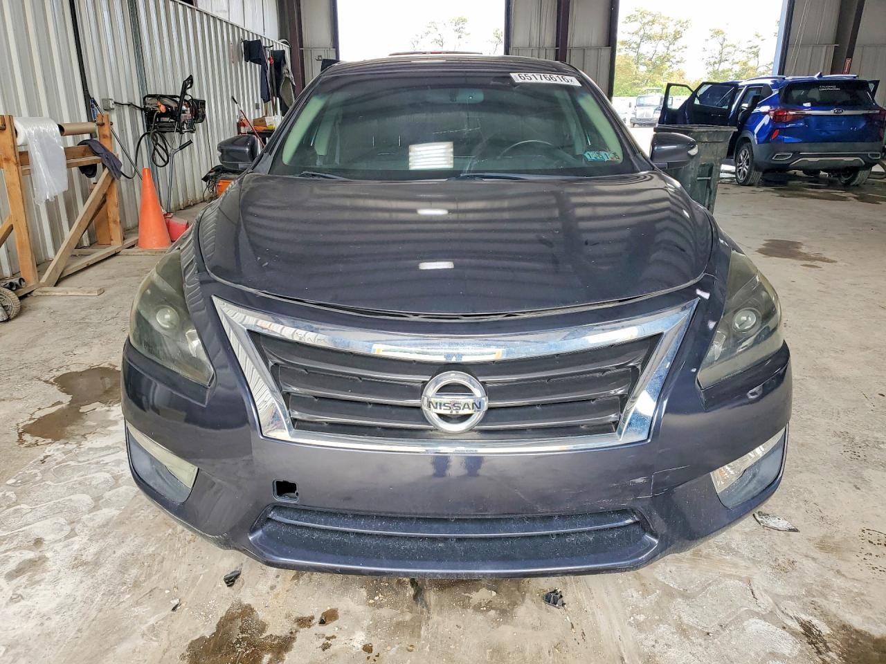 2013 Nissan Altima 3.5 S - Image 5