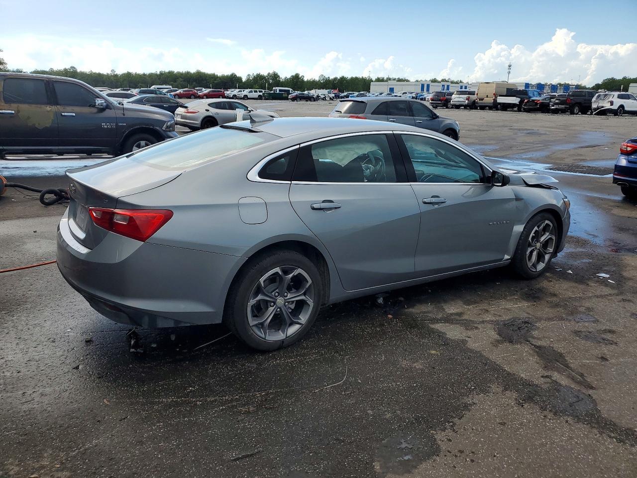 2024 Chevrolet Malibu Lt - Фото 3