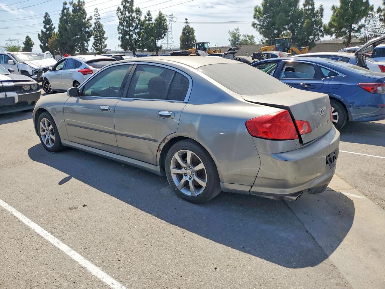 2005 Infiniti G35 Base - Image 2