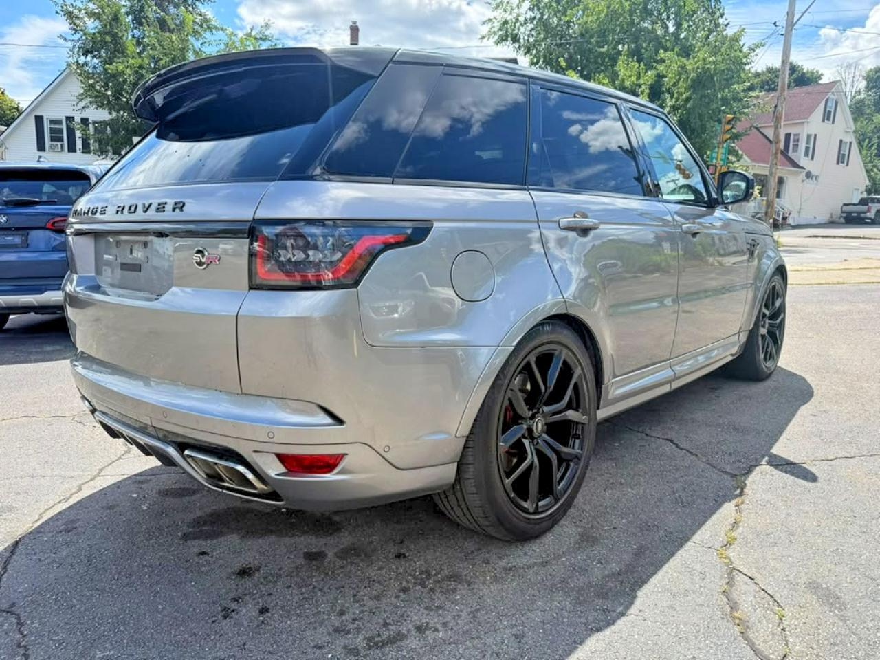 2022 Land Rover Range Rover Sport Svr - Image 3