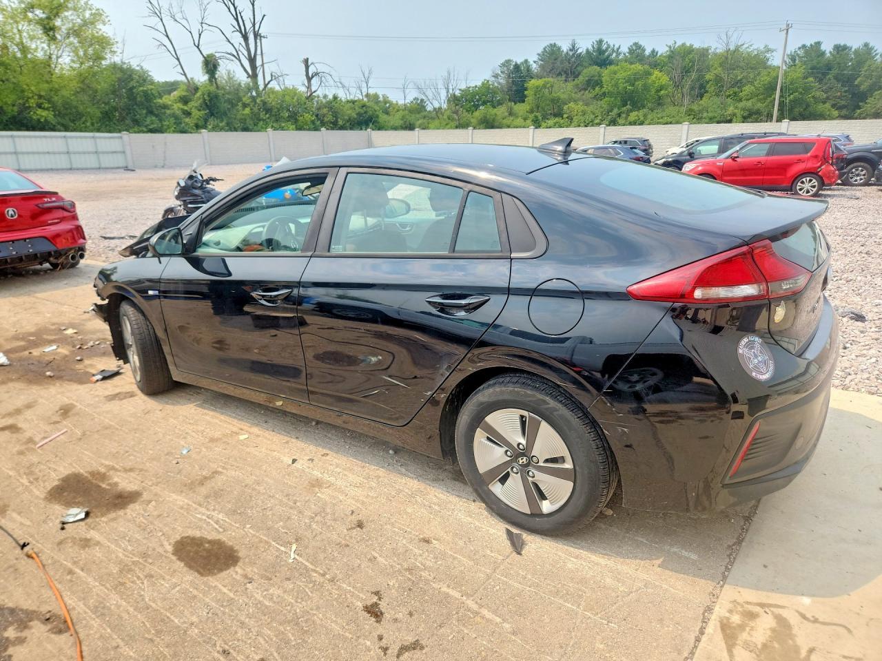 2020 Hyundai Ioniq Blue - Фото 2
