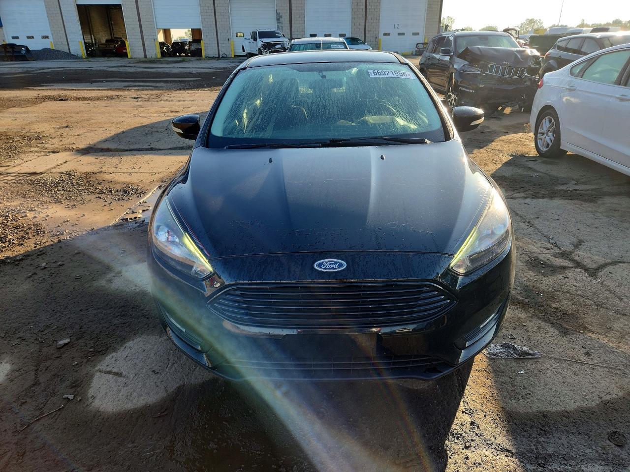 2017 Ford Focus Se - Фото 5