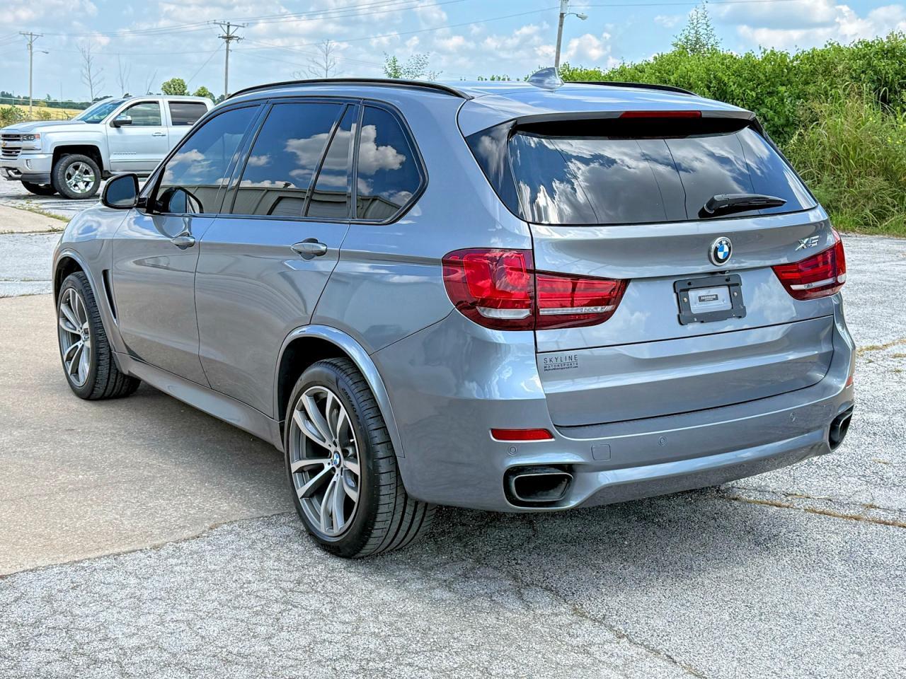 2015 BMW X5 xDrive50I - Image 3