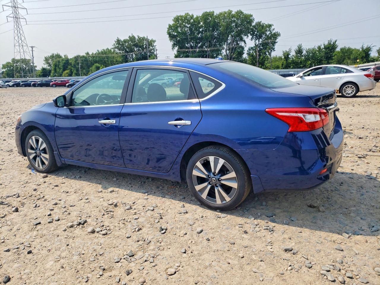 2019 Nissan Sentra Sv - Фото 2
