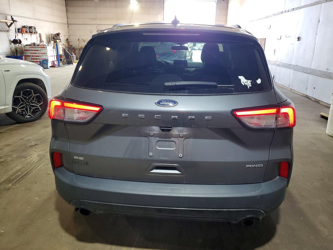 2022 Ford Escape Se - Фото 6