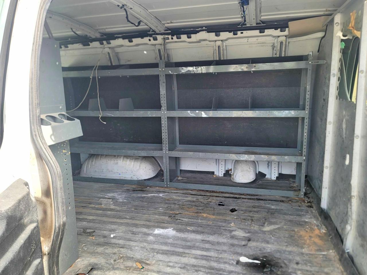 2017 GMC Savana G2500 - Image 6