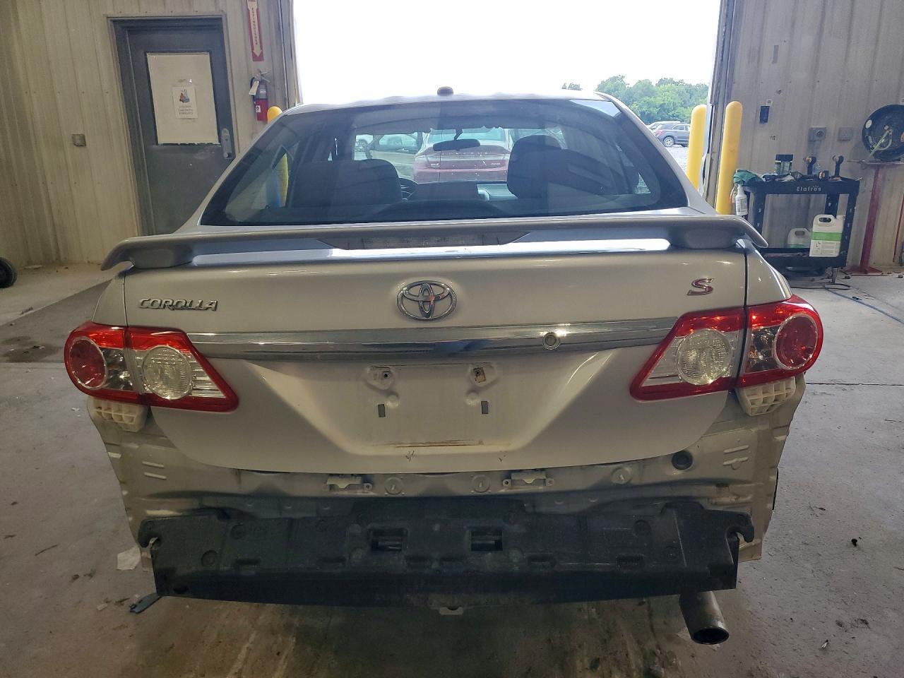 2011 Toyota Corolla S - Фото 6