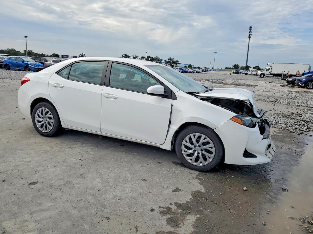 2018 Toyota Corolla Le - Image 4