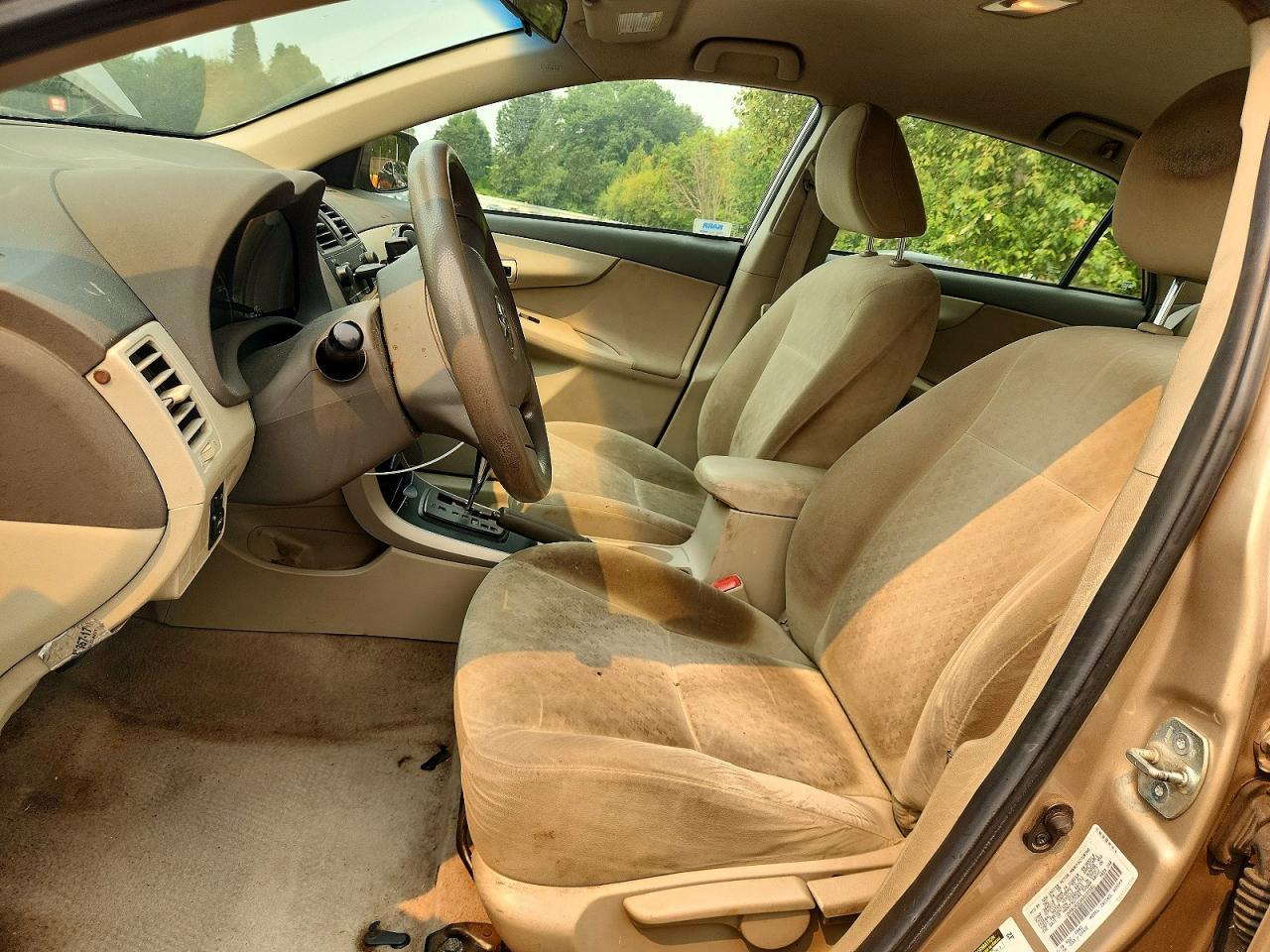 2009 Toyota Corolla Le - Image 7