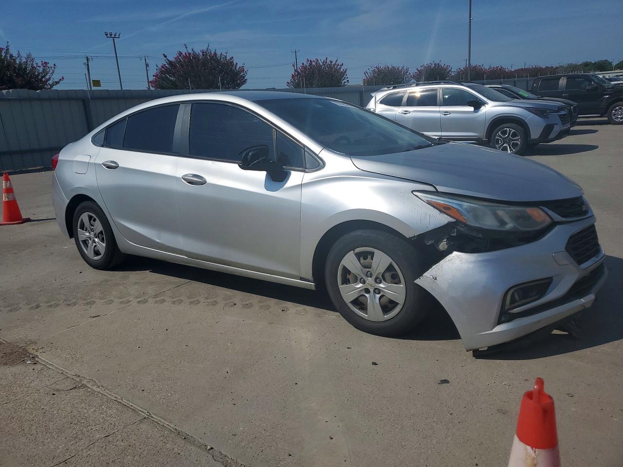 2017 Chevrolet Cruze Ls - Фото 4