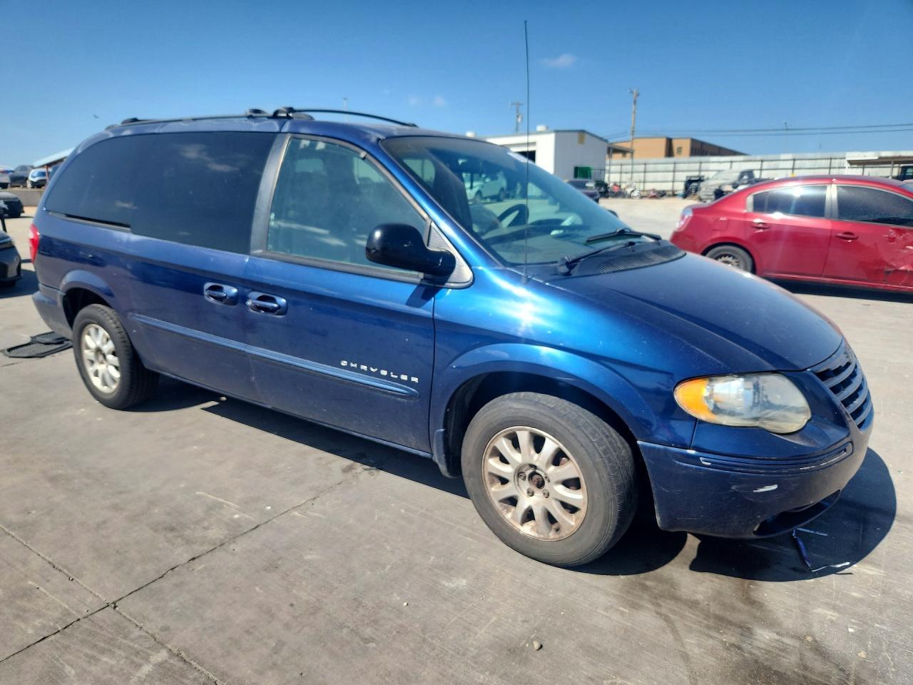 2001 Chrysler Town & Country Ex - Фото 4