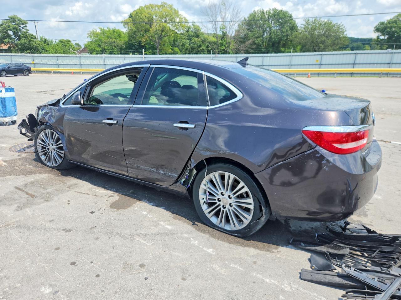 2013 Buick Verano - Фото 2