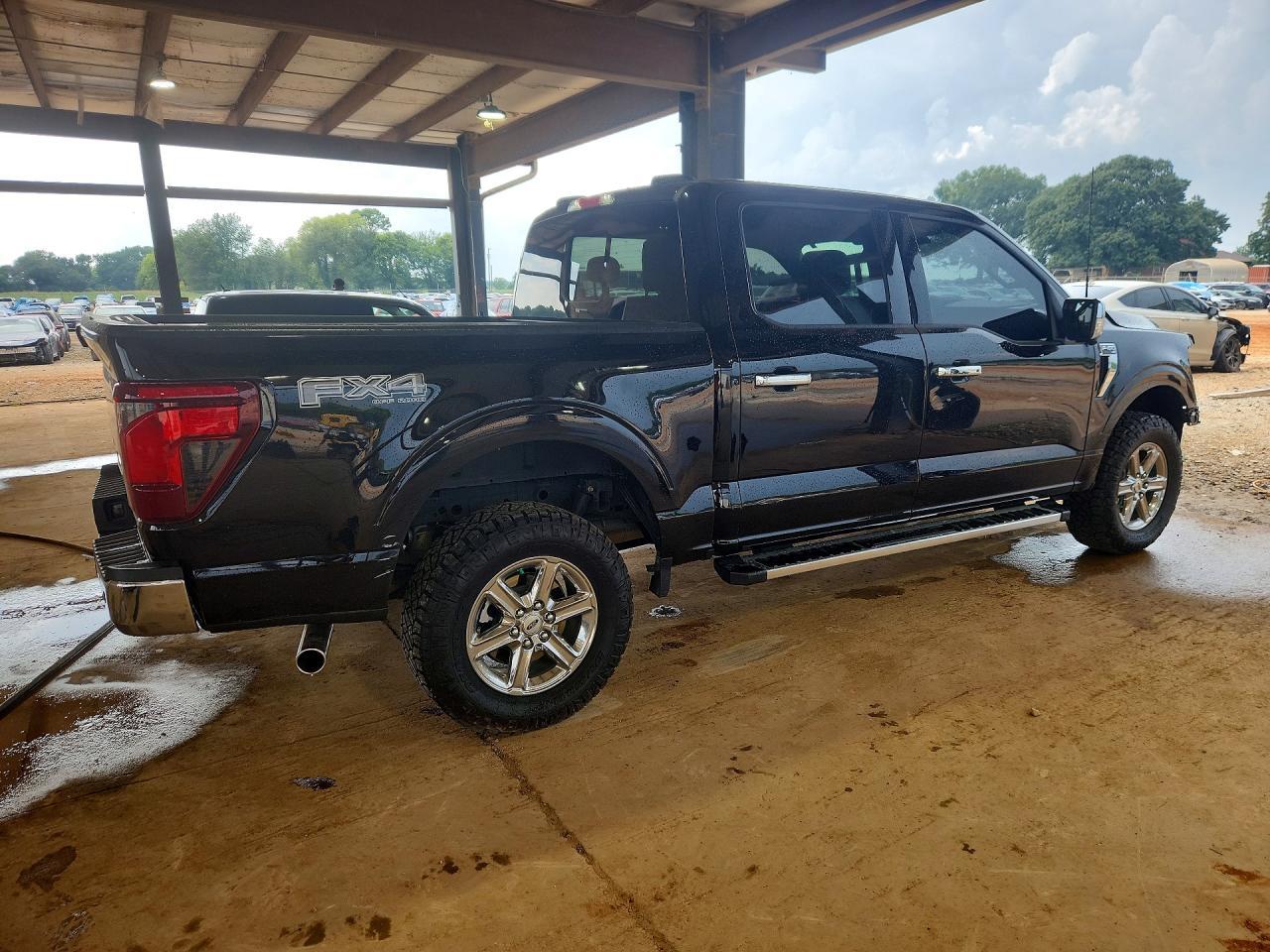 2024 Ford F150 Xlt - Фото 3