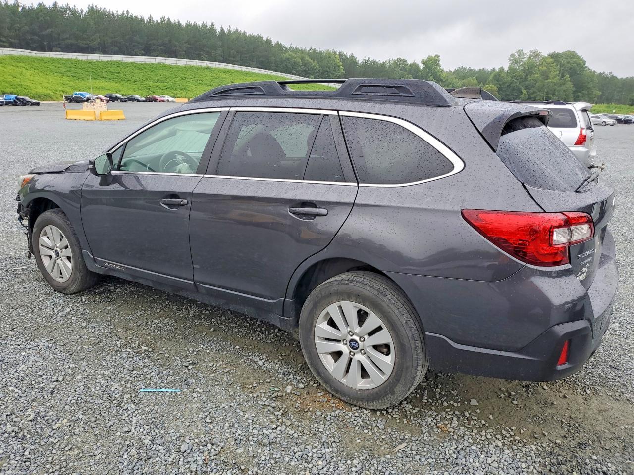 2019 Subaru Outback 2.5I Premium - Image 2