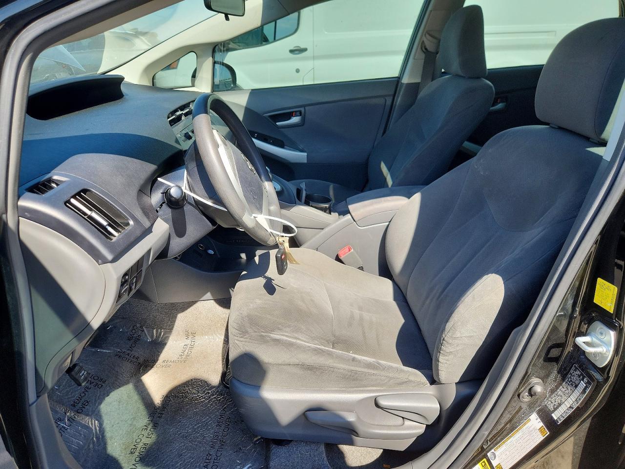 2010 Toyota Prius Iii - Фото 7
