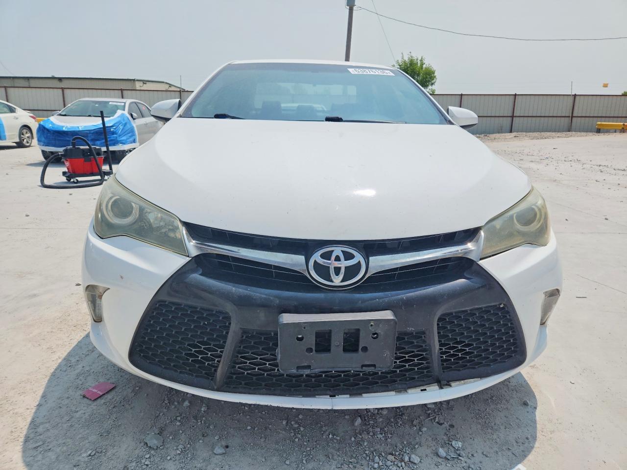2015 Toyota Camry Se - Image 5