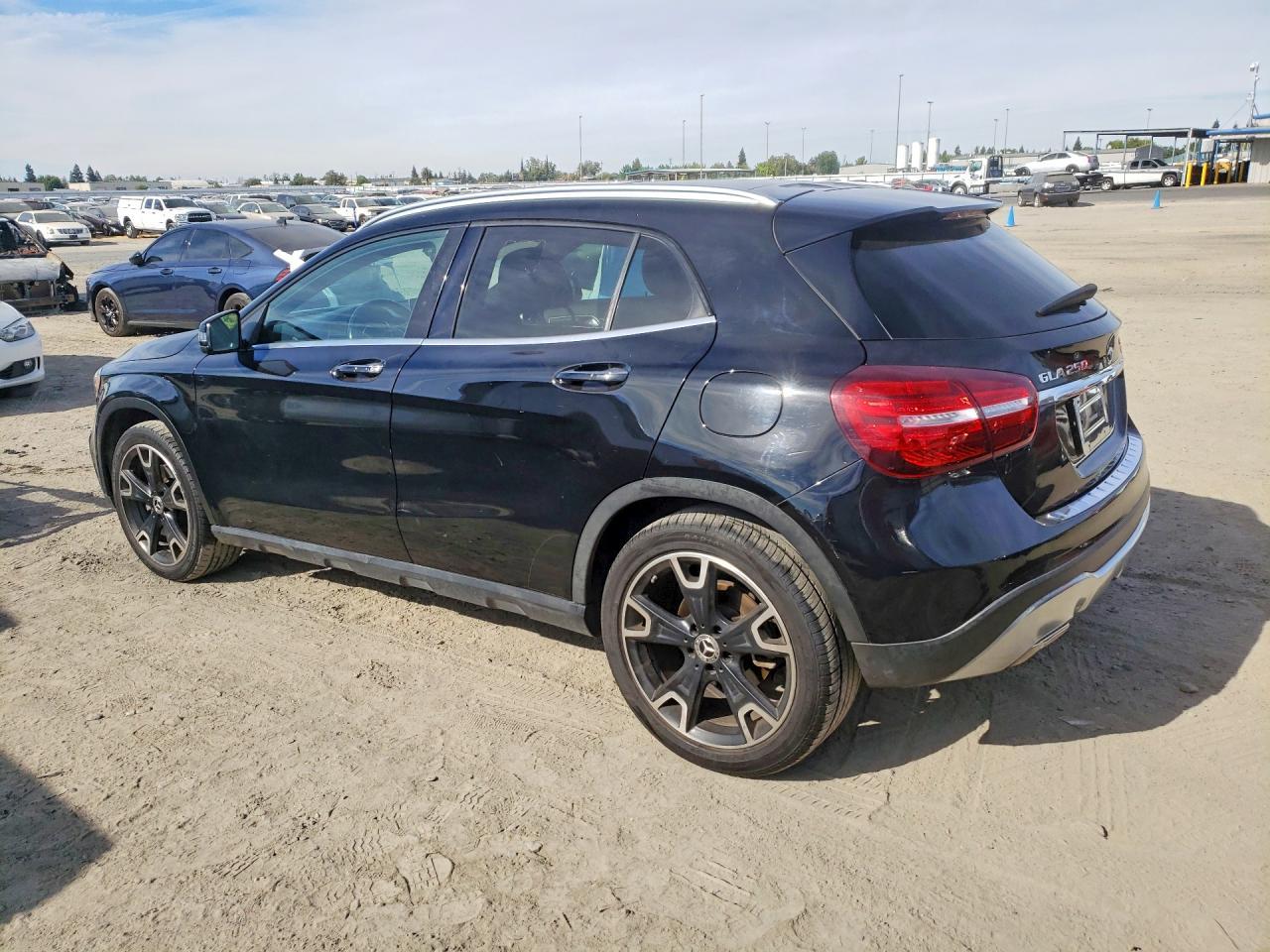 2020 Mercedes-Benz Gla 250 4Matic - Фото 2