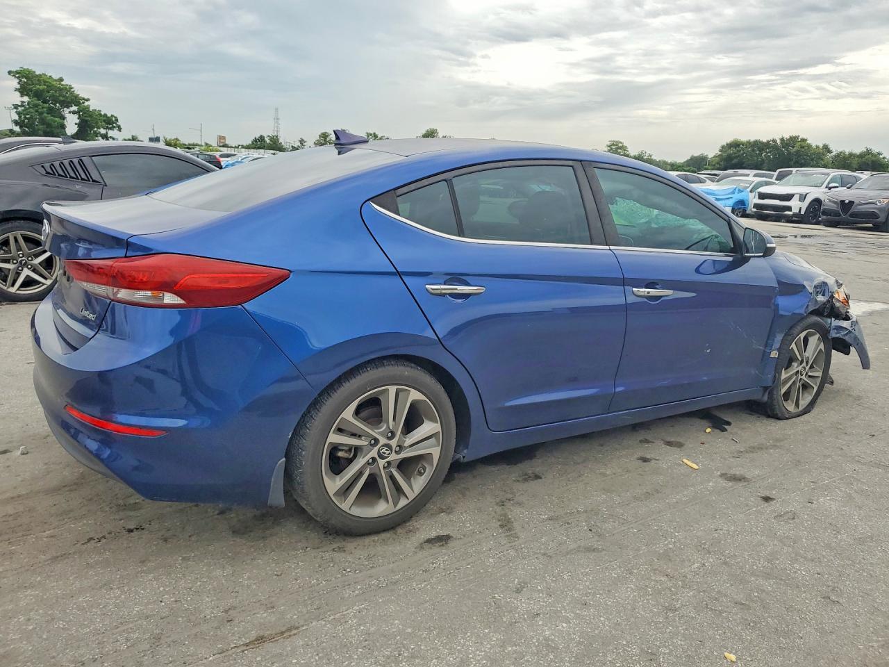 2017 Hyundai Elantra Limited - Фото 3