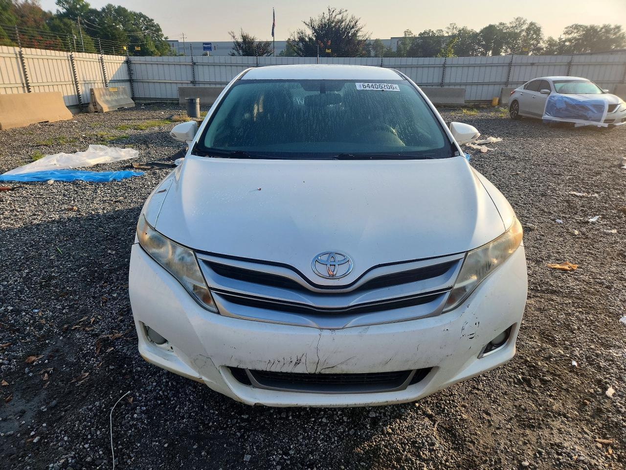 2014 Toyota Venza Le - Image 5
