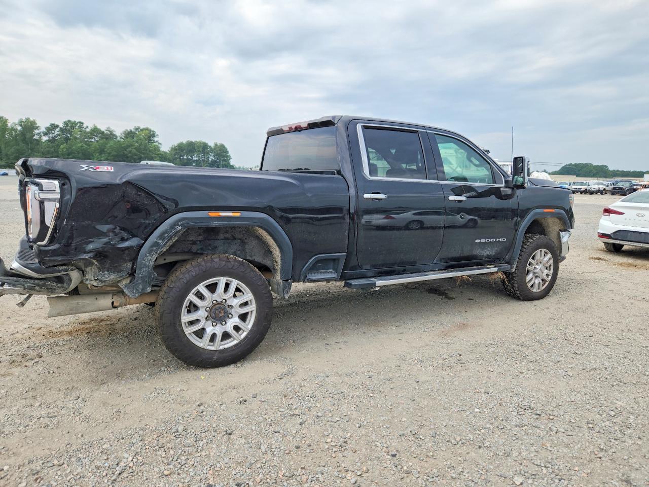 2022 GMC Sierra K2500 Slt - Image 3