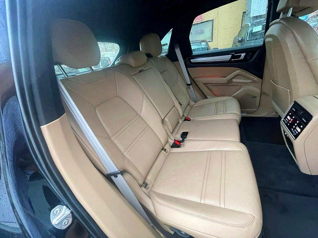 2023 Porsche Cayenne Base - Фото 6