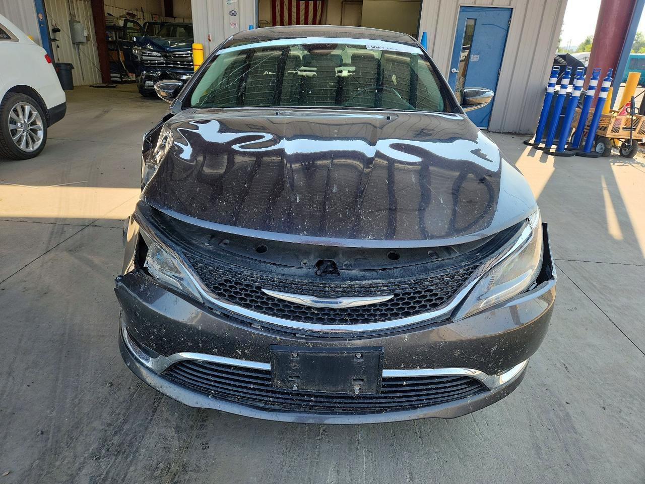 2015 Chrysler 200 Limited - Image 5