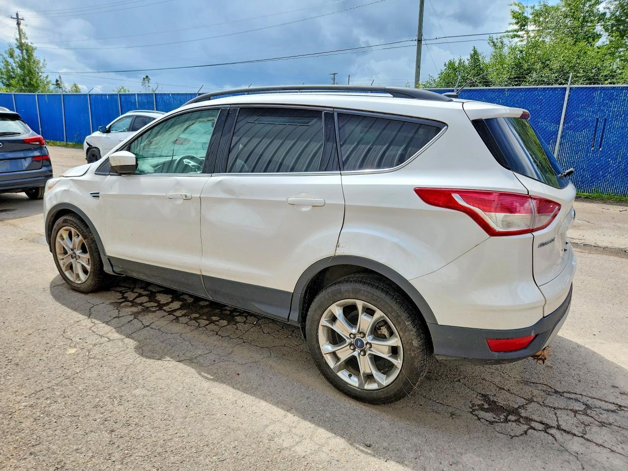 2016 Ford Escape Se - Фото 2