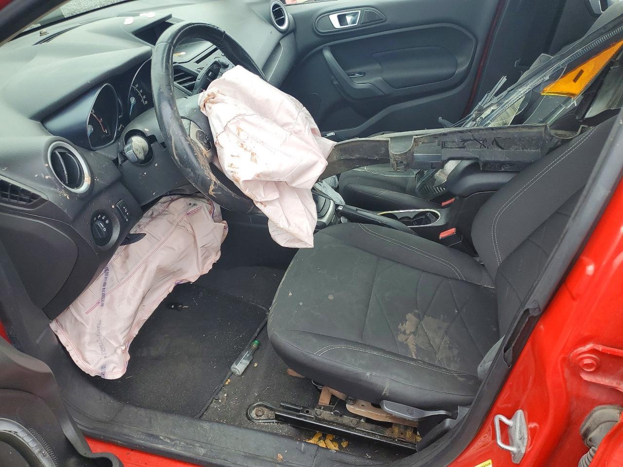 2014 Ford Fiesta Se - Фото 7