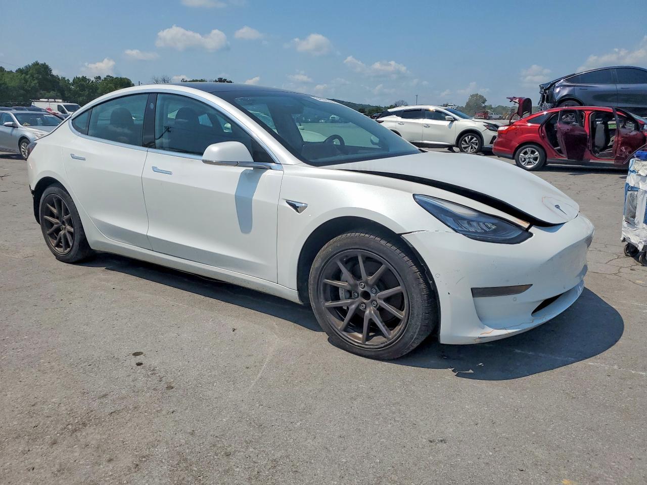 2019 Tesla Model 3 - Image 4