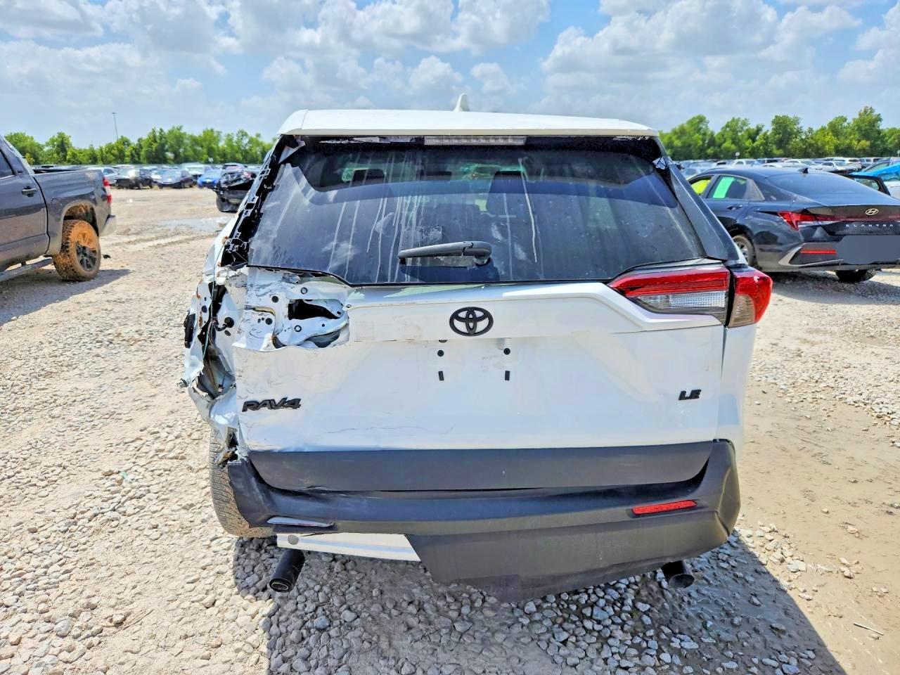 2024 Toyota Rav4 Le - Фото 6