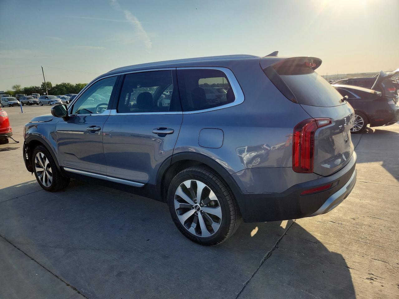 2021 Kia Telluride Ex - Image 2