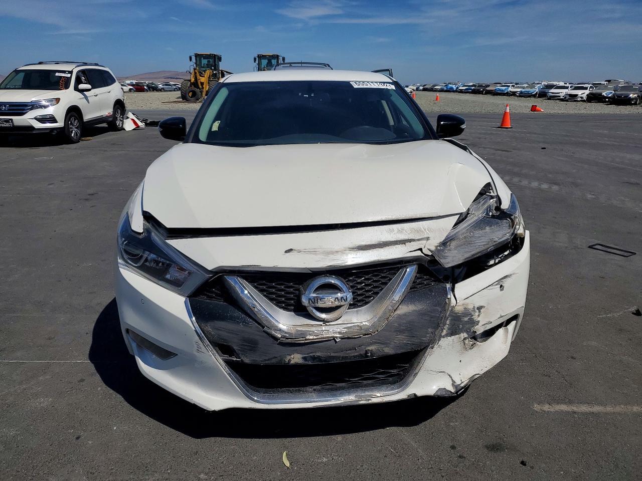 2016 Nissan Maxima 3.5 Sr - Image 5