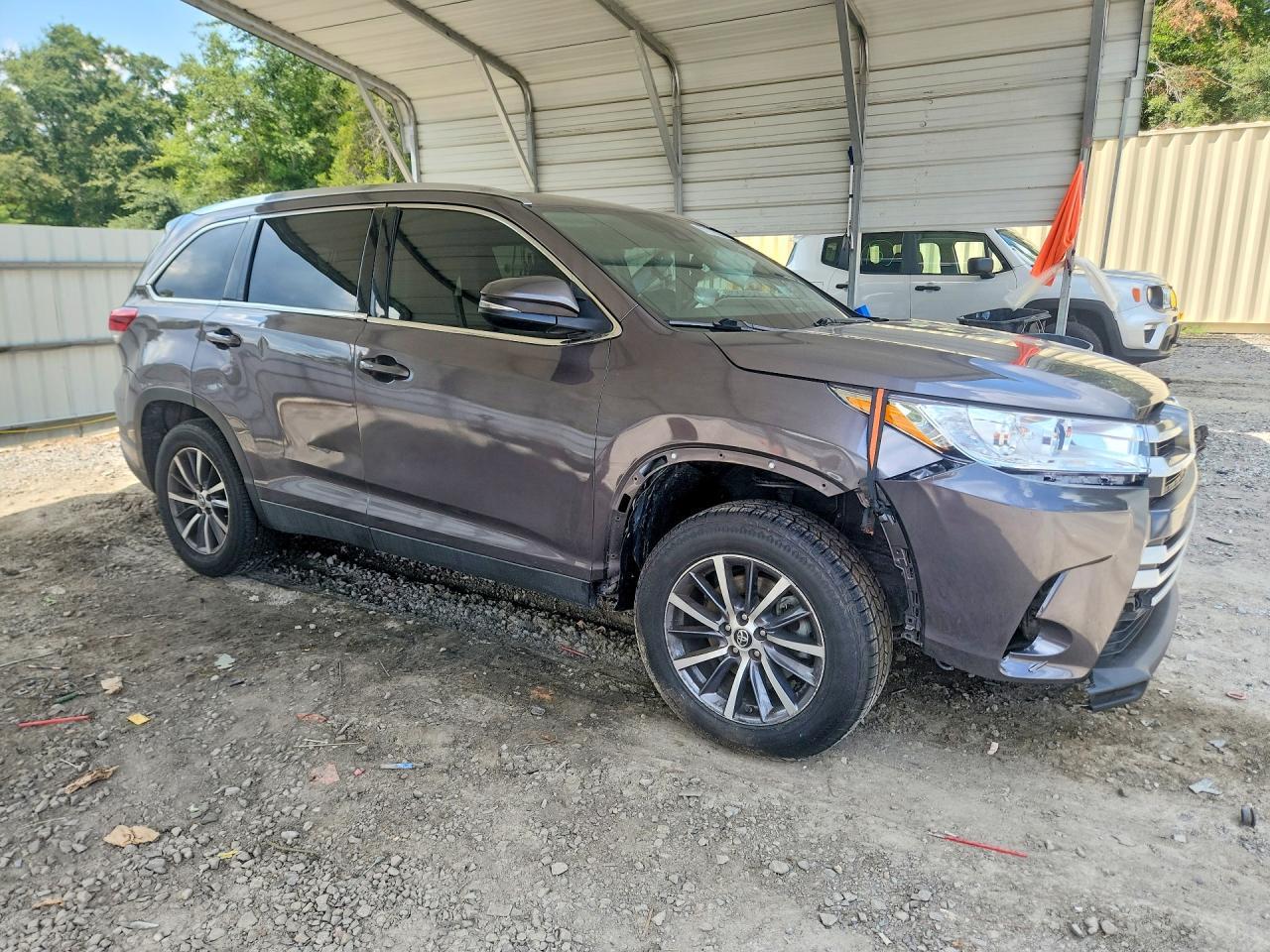 2019 Toyota Highlander Xle - Image 4