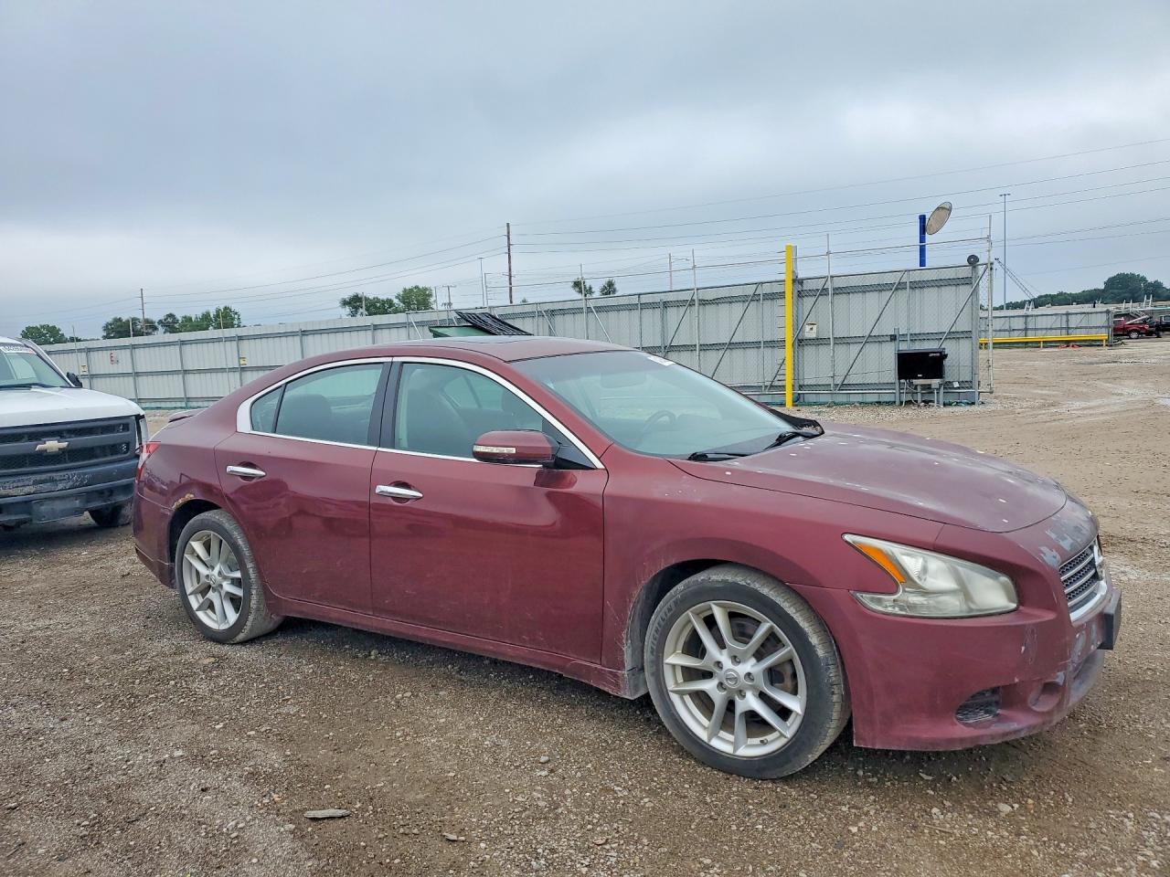 2011 Nissan Maxima S/Sv - Image 4