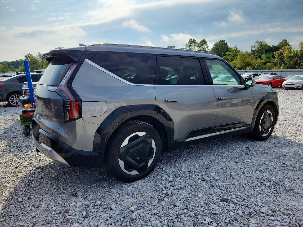 2024 Kia Ev9 Land - Image 3