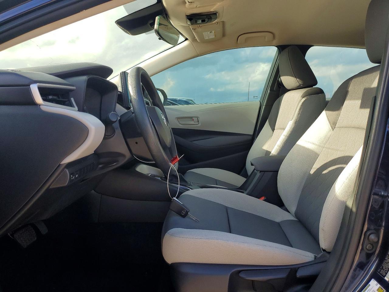 2025 Toyota Corolla Le - Фото 7