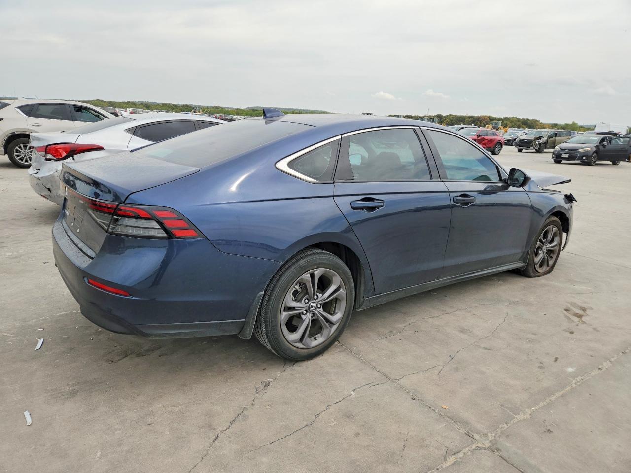 2023 Honda Accord Ex - Фото 3