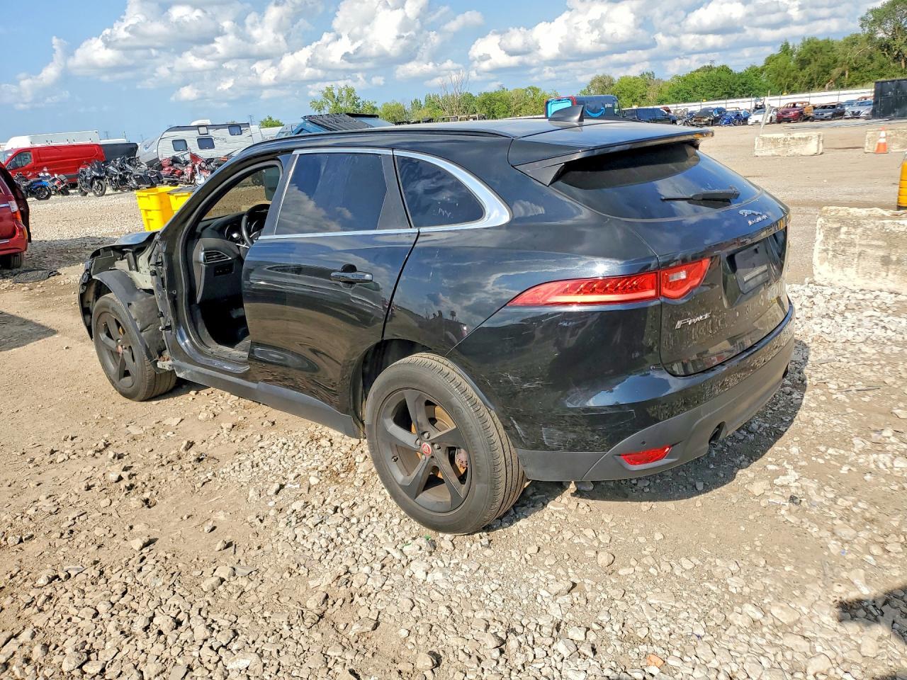 2020 Jaguar F-Pace Premium - Фото 2