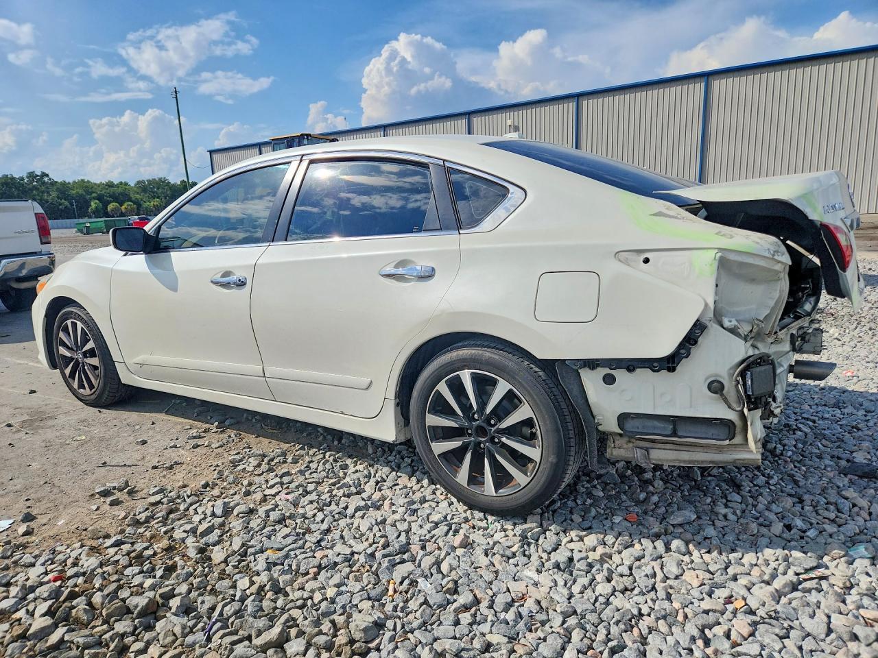 2017 Nissan Altima 2.5 Sv - Фото 2