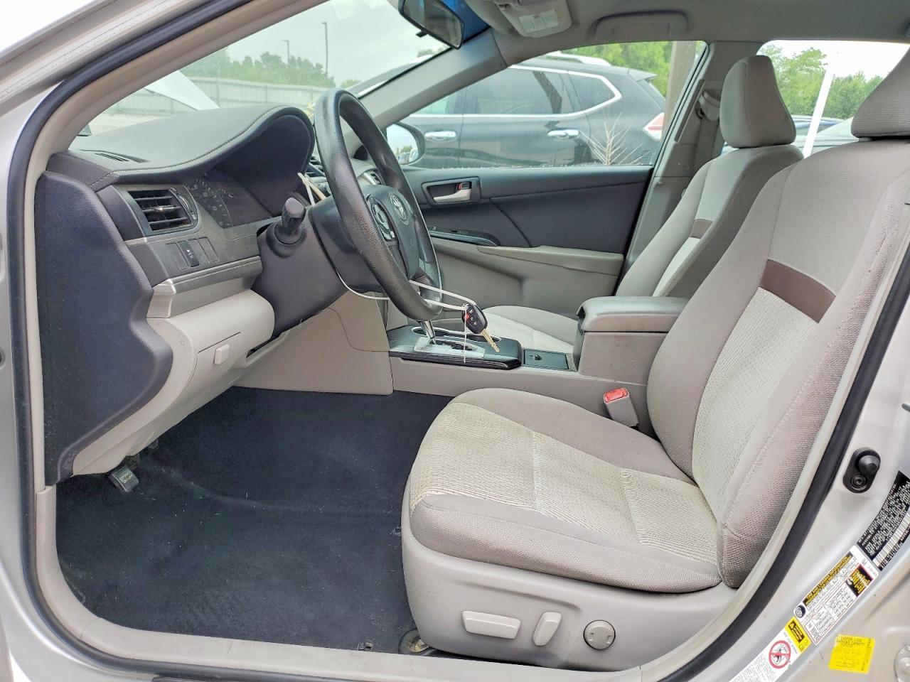 2013 Toyota Camry Le - Фото 7