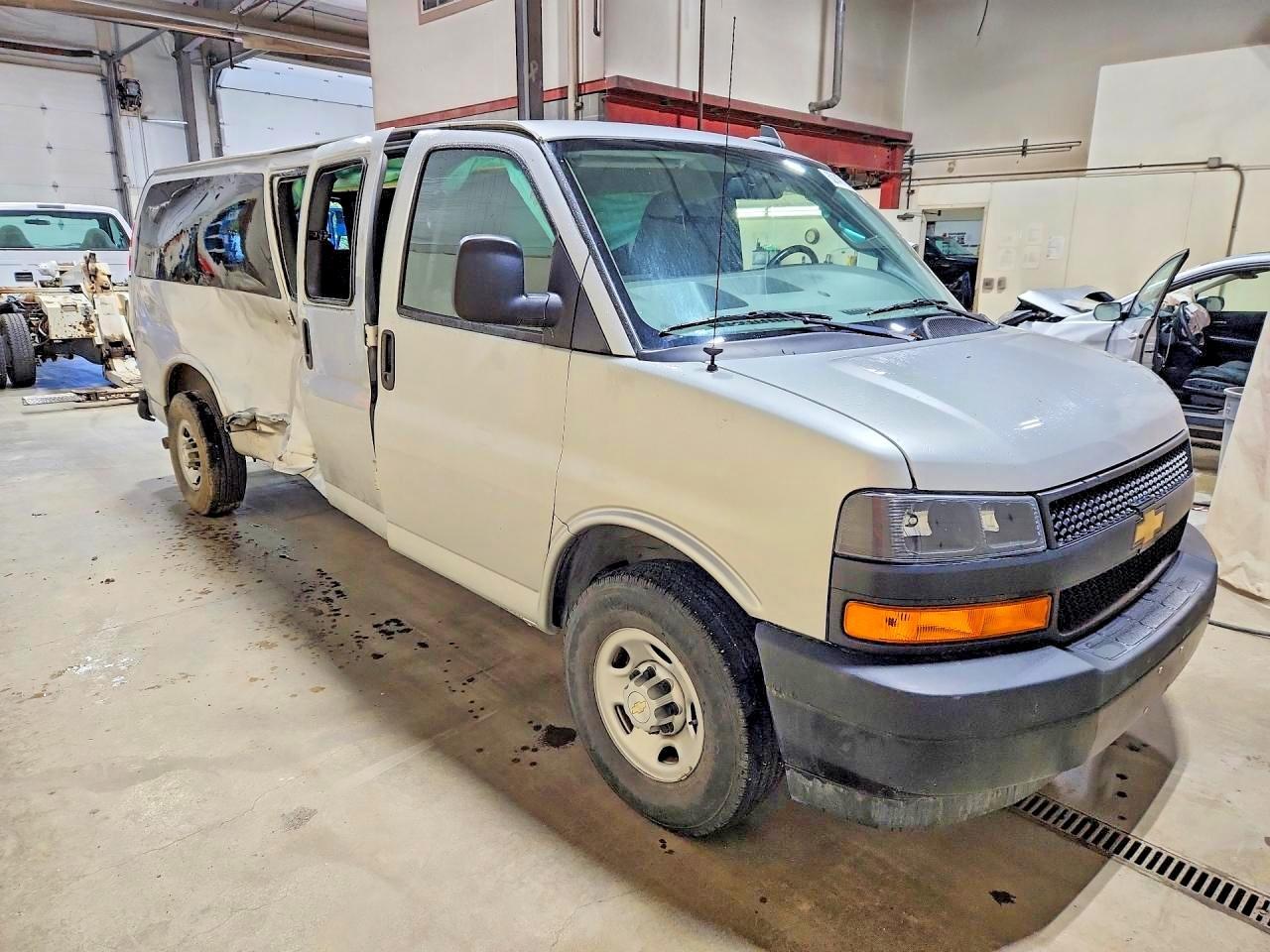 2023 Chevrolet Express G3500 Ls - Image 4